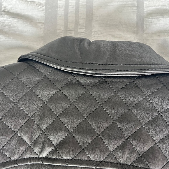 Cole Haan black lambskin leather moto jacket with gold-toned hardware - Picture 10 of 15